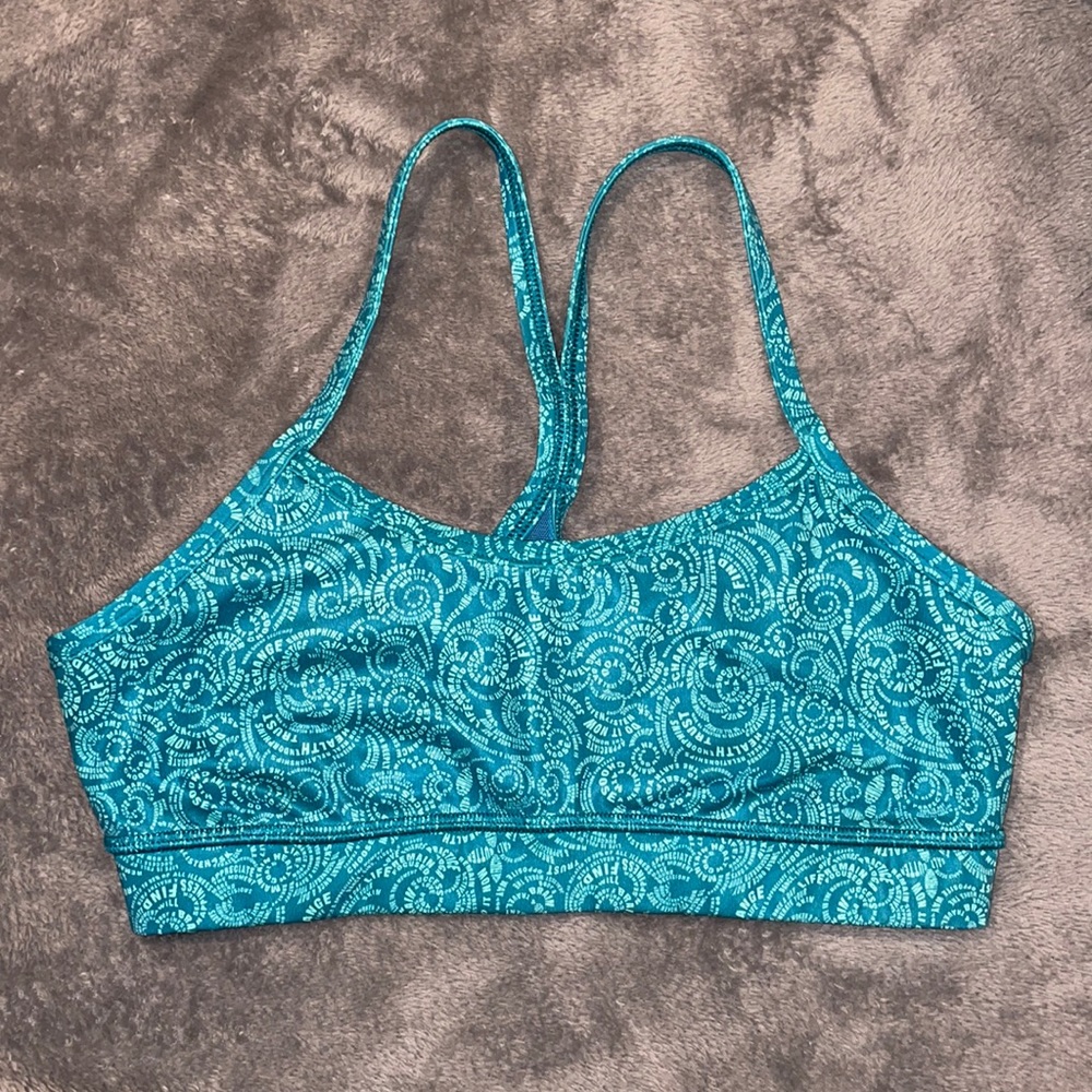Lululemon Flow Y Nulu Sports bra